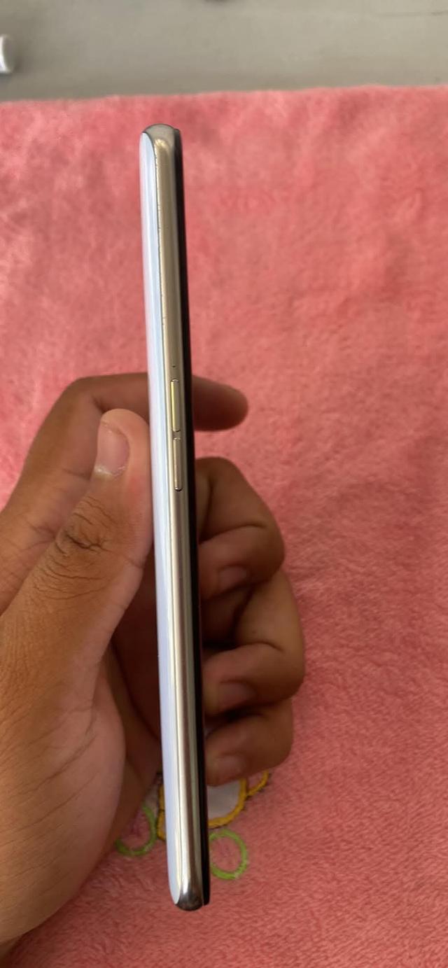 Oppo Reno 2 สีขาว 3