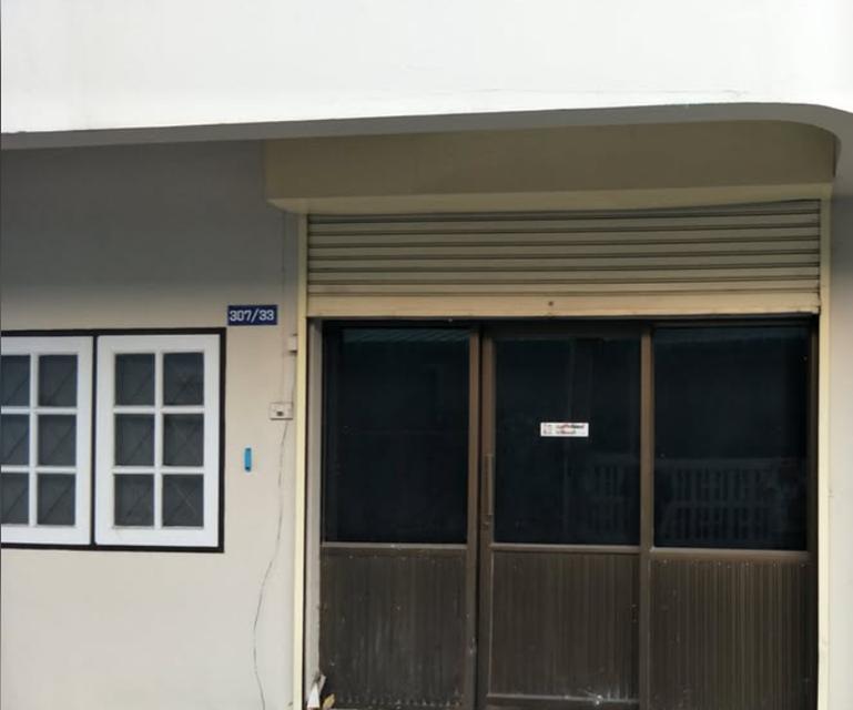 ทาวเฮาสน์2ชั้น ใจกลางเมืองระยอง ติดหน้าถนนสุขุมวิท 2ห้องนอน 2ห้องนั้า 3