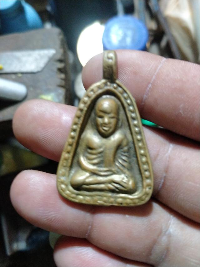 หลวงพ่อเงินจอบใหญ่รุน1