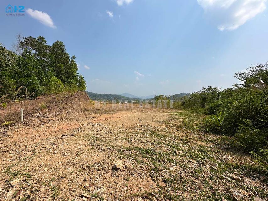 ขายที่ดินจันทบุรีสวยมากๆ  ที่ดินขนาด 70 ไร่ ติดถนนใหญ่ 17