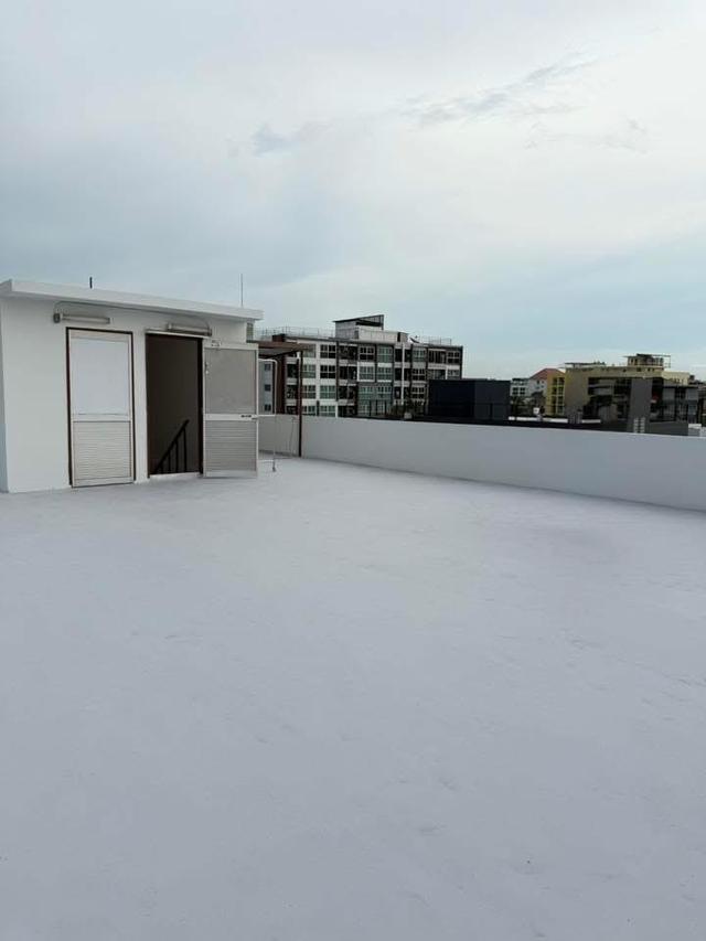 อาคารพาณิชย์ 2 ห้องที่ ตีทะลุกัน 19