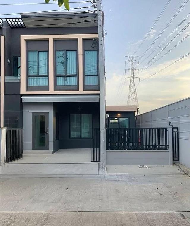 ให้เช่าทาวโฮม บ้าน 2 ชั้น บ้านโครงการ Pleno สุขุมวิท-บางนา พร้อมอยู่ 1