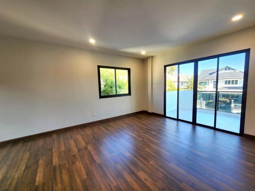 ขายบ้านเดี่ยวมือสองตกแต่งใหม่ โครงการ มณียา มาสเตอร์พีซ รัตนาธิเบศร์ (Mameeya Masterpiece Rattanathibet) 11