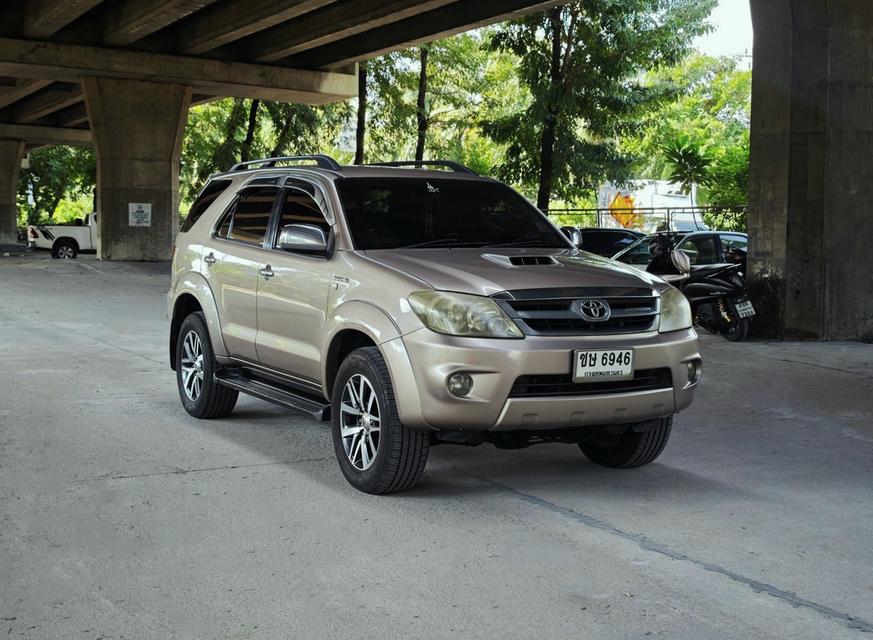 Toyota Fortuner 3.0 V 4WD ปี 2007 จด 2008