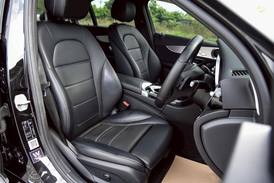 รหัสรถ CBLX52 Mercedes-Benz C350e Avantgarde [w205] AT 2017 10