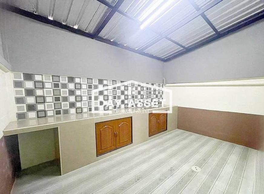 ขายถูกทาวน์เฮ้าส์ 2 ชั้น หมู่บ้านสุรางค์ ซ.แจ้งวัฒนะ-ปากเกร็ด 7 ถ.แจ้งวัฒนะ ต.ปากเกร็ด อ.ปากเกร็ด จ.นนทบุรี 11120 4