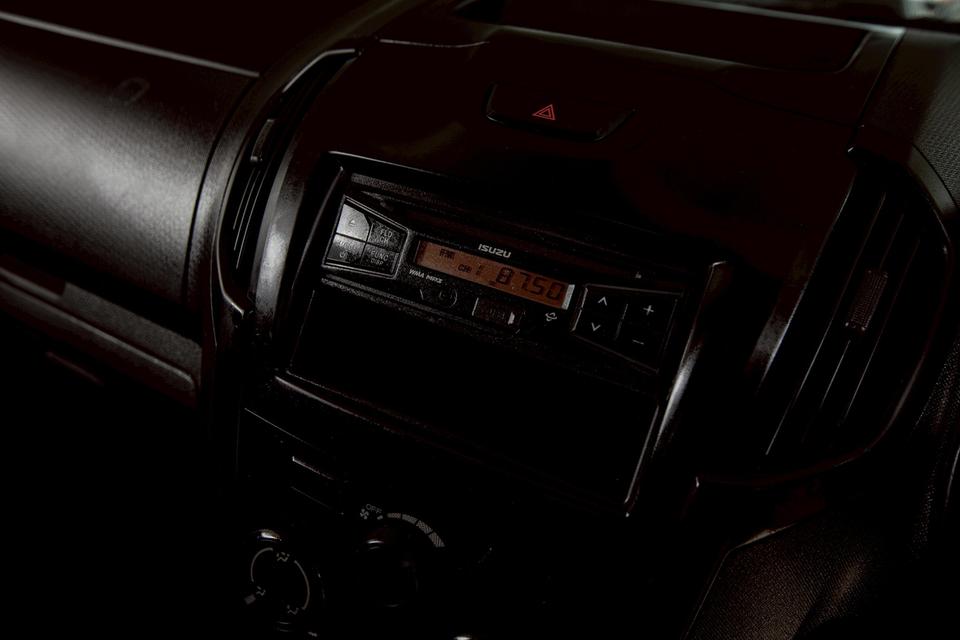 ISUZU D-MAX 1.9 Ddi S SPARK EX ปี 2016 สีน้ำเงิน มือเดียวป้ายแดง 16