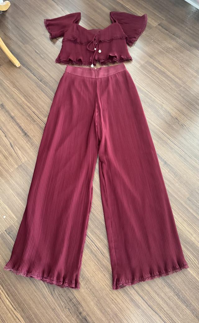 ชุดเซต-กระโปรง สภาพดีไม่เคยใส่ รูปที่ 2