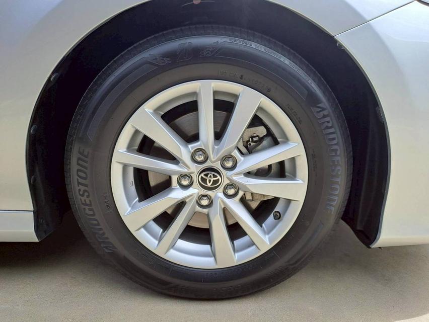 Toyota Camry 2.0 g ปี 2019 รถสภาพสวยมือเดียวจากป้ายแดง 8
