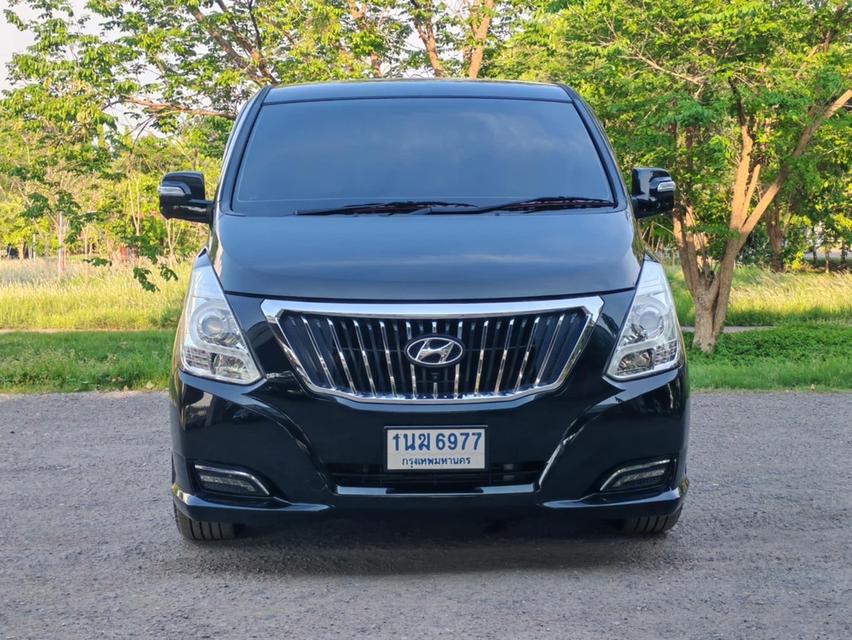 ขาย Hyundai H1 2.5Deluxe ปี17