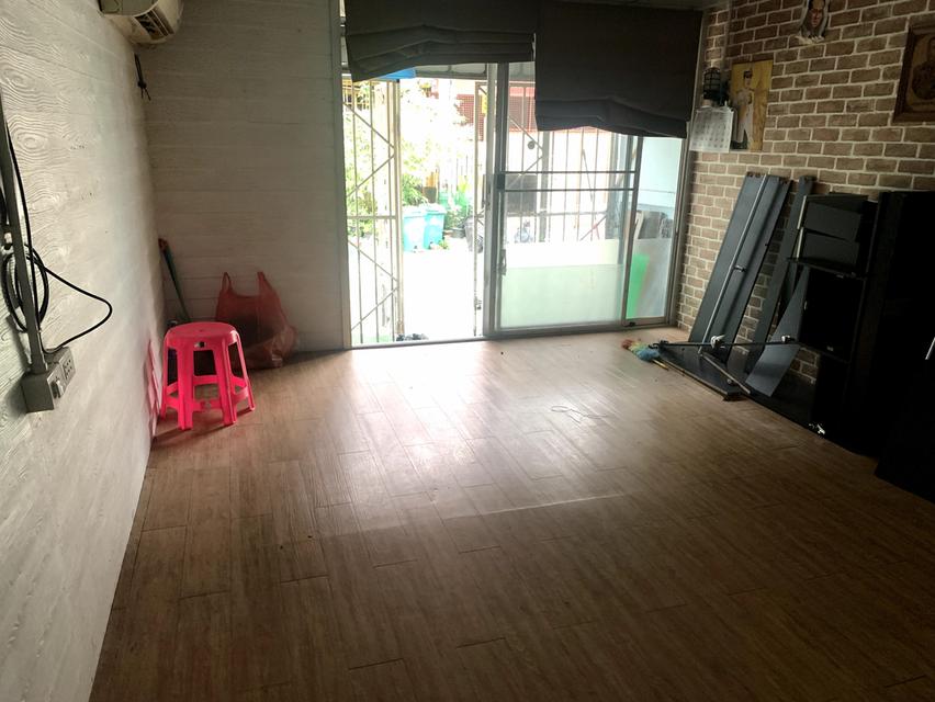 บ้านทาวน์เฮ้าส์ 16 ตารางวา 5