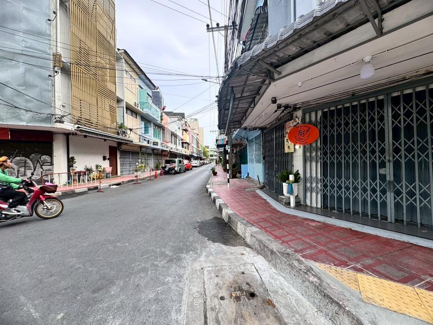 ขายตึกแถว ซอยจินดาถวิล แขวงมหาพฤฒาราม บางรัก ทำเลดีใกล้บรรทัดทอง (N.1598) 3