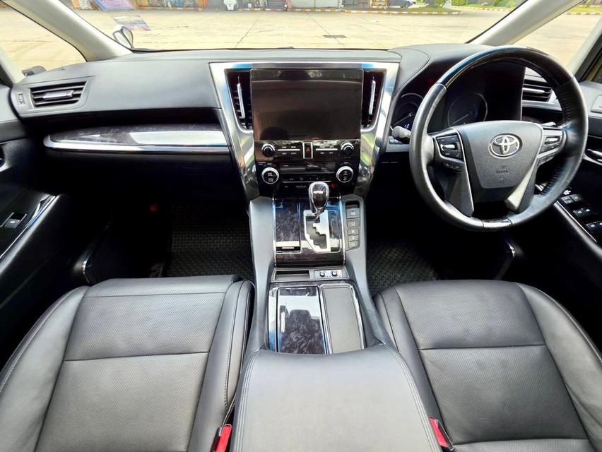 Toyota ALPHARD SRC E-Four สีขาว ปี 2019 ไมล์ 60,000 กม.  10