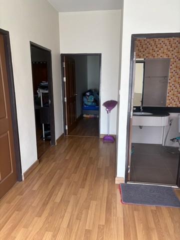 ขายบ้านแฝด....สไตล์บ้านเดี่ยว  2 ชั้น  ตกแต่งต่อเติมบางส่วนพร้อมเฟอร์นิเจอร์   หมู่บ้านรัชชา5 ถนนบางใหญ่-บางคูลัด ใกล้เซ็นทรัลเวสเกต  6