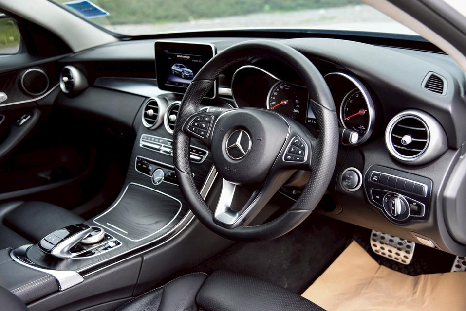 รหัสรถ CBL7773 Mercedes-Benz C350e Avantgarde W205 AT 2018 11