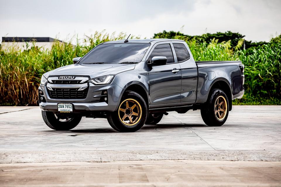 ISUZU D-MAX Hi-lander Cab 1.9 Ddi L ปี 2020 สีเทา มือเดียวป้ายแดง 10