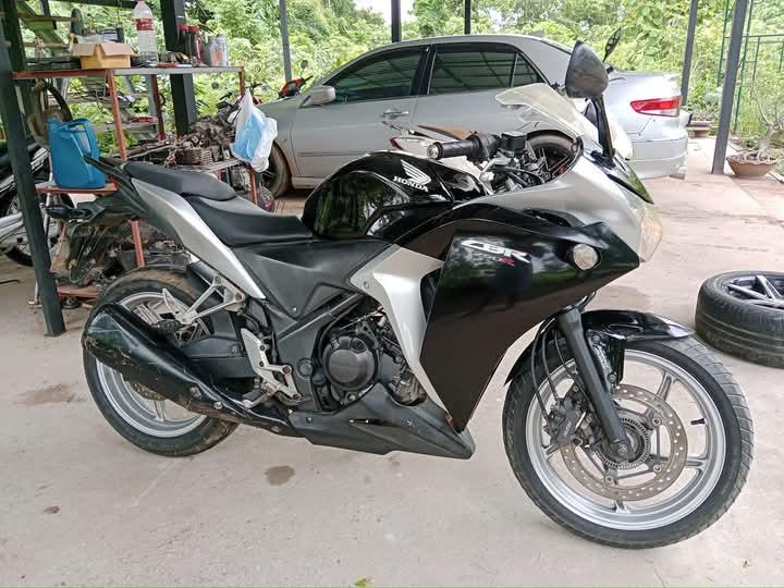 Honda CBR  ปี 2555 1