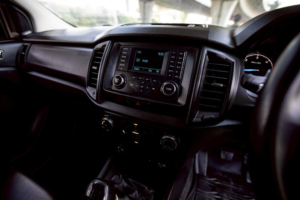 FORD RANGER 2.2 XL 4WD STANDARD CAB ปี 2021 มือเดียวป้ายแดง 13