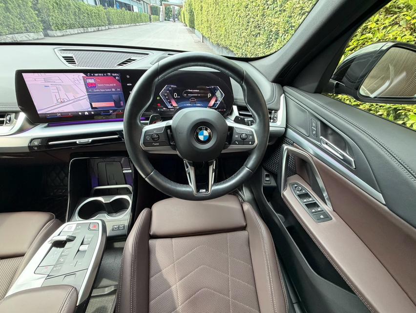 BMW X1 sDrive20i M-sport U11 ปี 2024 สีดำ รูปที่ 8