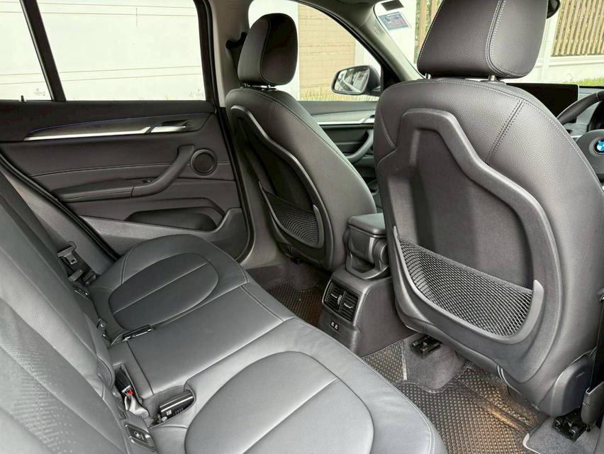 ด่วนๆ BMW X1 20D X Line 2022 ไมล์ 5พัน สภาพใหม่กริ๊บๆๆ ประหยัดไปเป็นล้าน 12