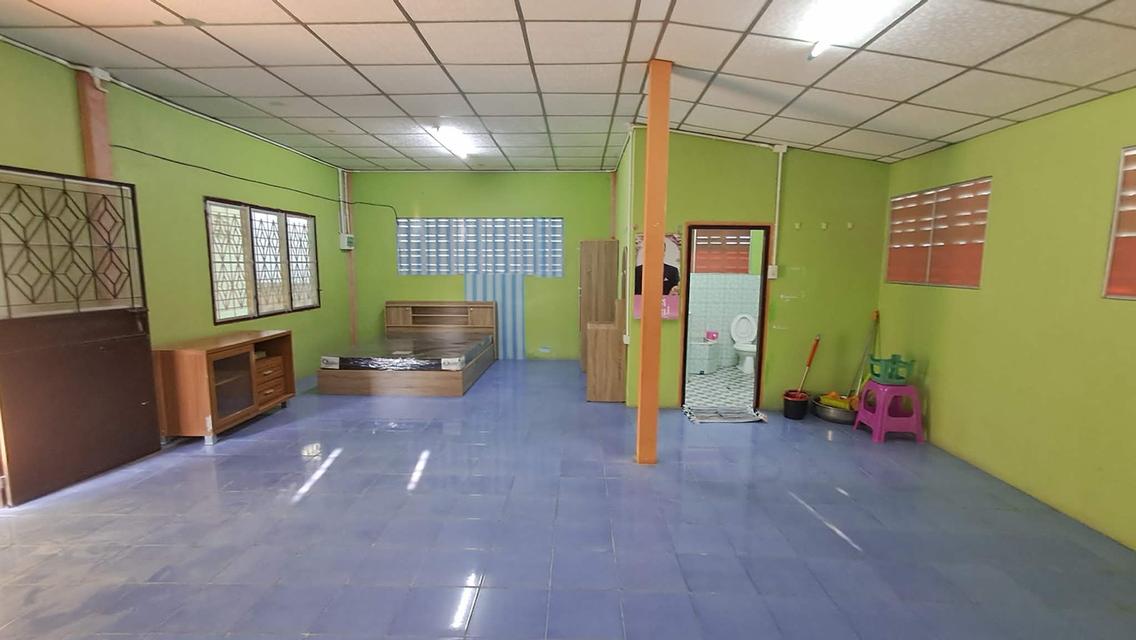 บ้าน 2 หลังบางน้ำเปรี้ยวให้เช่ารายเดือนราคาเพียง 5,000 บาทต่อเดือน 10