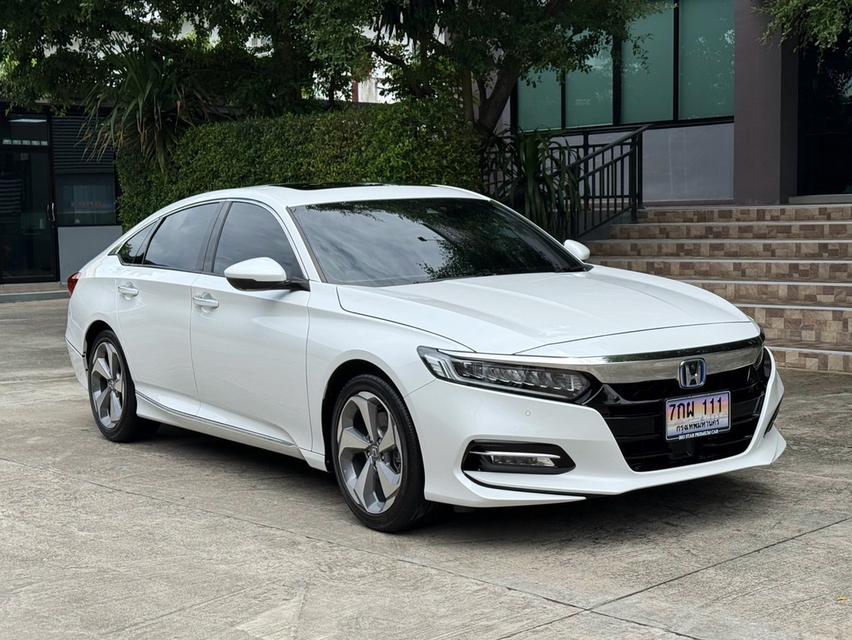 2022 HONDA ACCORD eHEV TECH รถมือเดียวออกป้ายแดง สภาพป้ายแดง รถวิ่งน้อยเพียง 20,000 กม ไม่เคยมีอุบัติเหตุครับ
