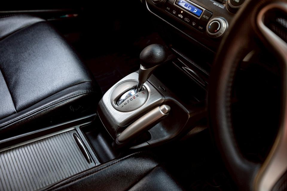 Honda Civic Fd 1.8E สีขาว ปี 2008 เกียร์ออโต้ มือเดียวป้ายแดง รูปที่ 15