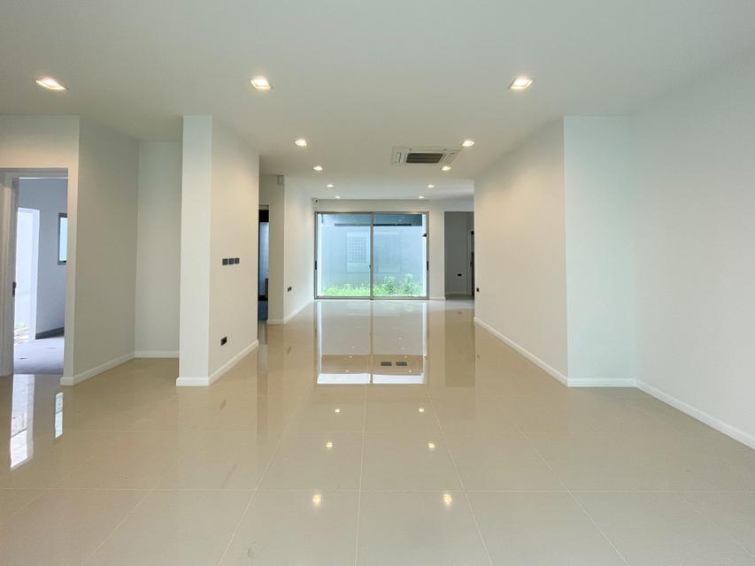 ขาย บ้านเดี่ยว สภาพใหม่ Private Nirvana Residence North-East 430 ตรม 65 ตรว หรูหรา มีระดับ 5