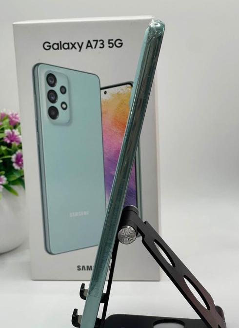 มือถือ Samsung Galaxy A73 สีสวย 5