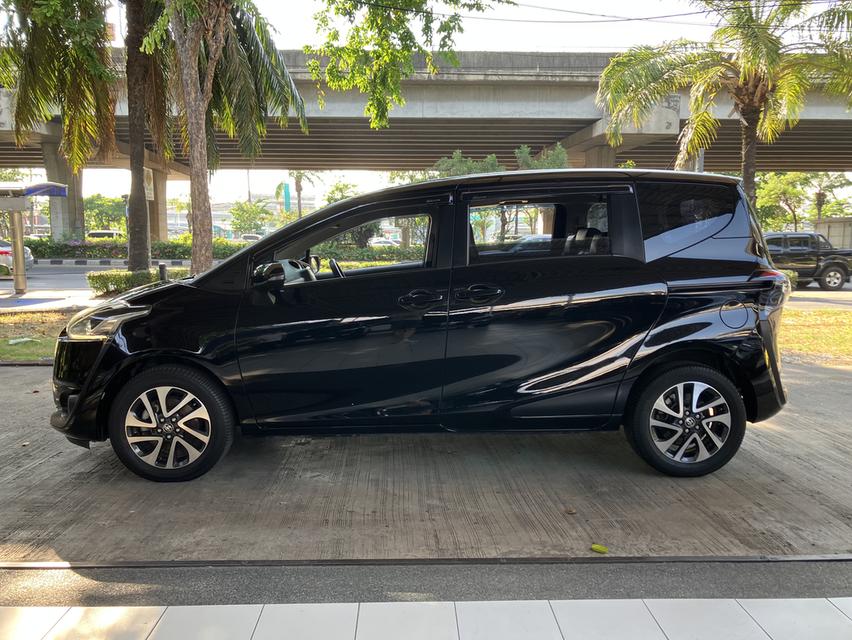 TOYOTA SIENTA 1.5 V 90000km รูปย่อยที่ 2