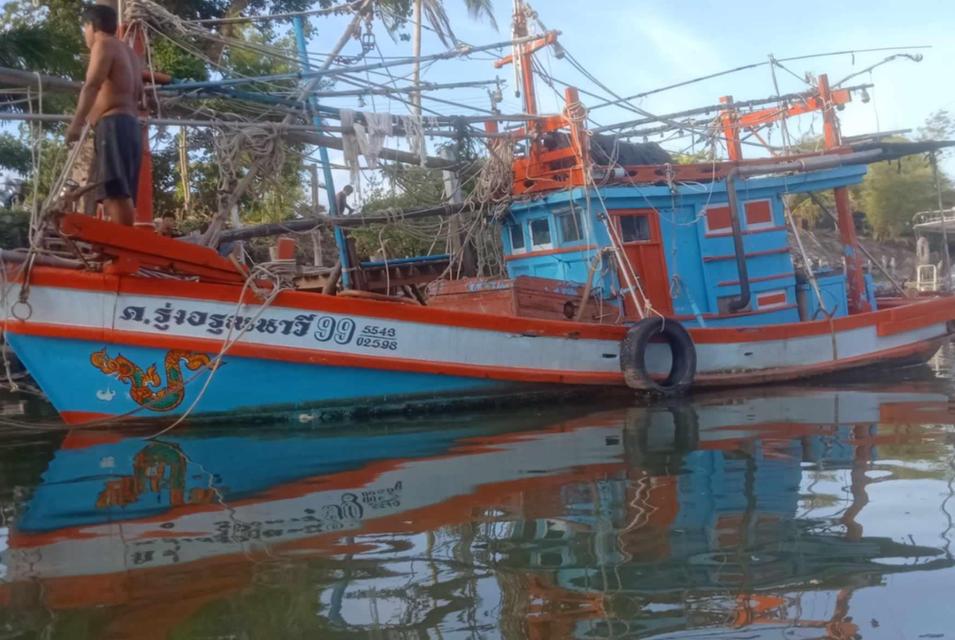 ขาย เรือประมงพื้นบ้านปั่นหมึกยาว 2