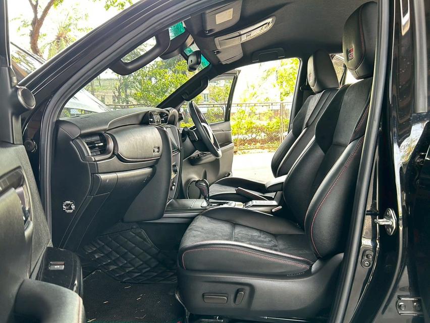 🔥เครดิตดี ฟรีดาวน์ Toyota FORTUNER 2.8 GR SPORT 4WD AT ปี 2021 รูปที่ 18