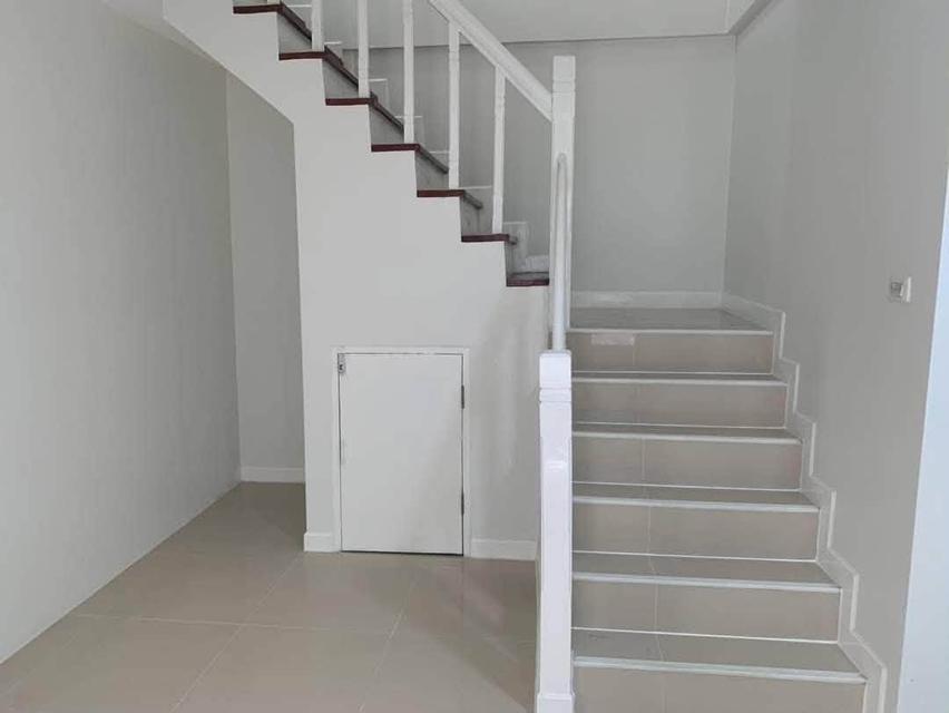 🏡 บ้านเช่าเพื่อครอบครัว ทาวน์เฮาส์หลังมุม 23 ตร.ว. โปร่งสบาย ไม่อึดอัด พร้อมแอร์ 3 เครื่อง เย็นฉ่ำทั้งหลัง! 👨👩👧👦✨ 6
