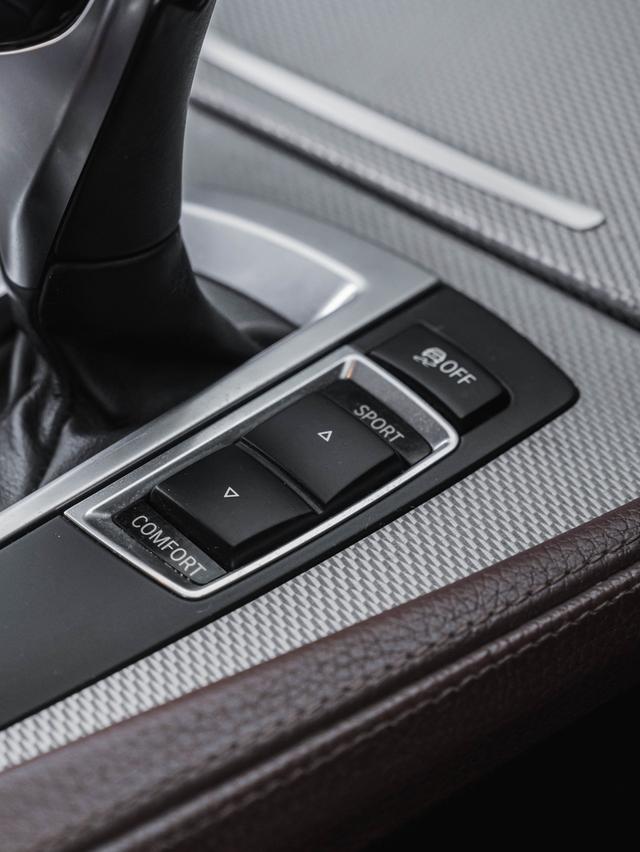 รหัสรถ 67GG0478 BMW 525D M Sport LCI F10 ปี 2015 12