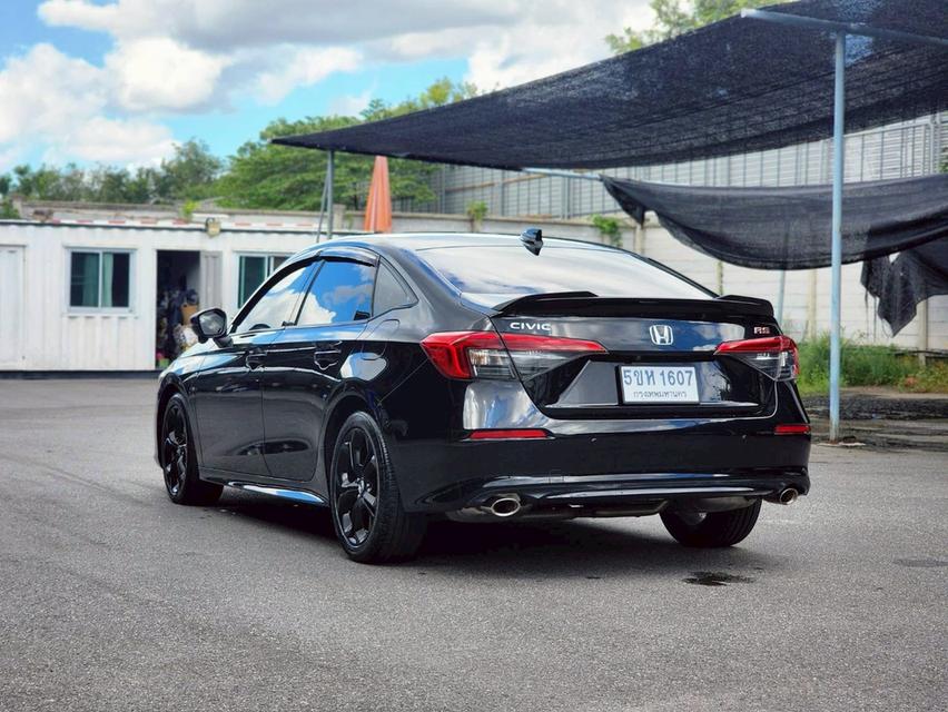 HONDA CIVIC FE Sedan 4dr CVT FWD 1.5 TURBO RS Y22. สีดำ