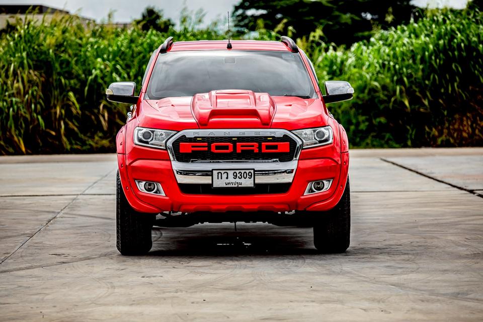 Ford Ranger 2.2 XLT Hi-Lander Double Cab ปี 2017 สีแดง มือเดียวป้ายแดง 2
