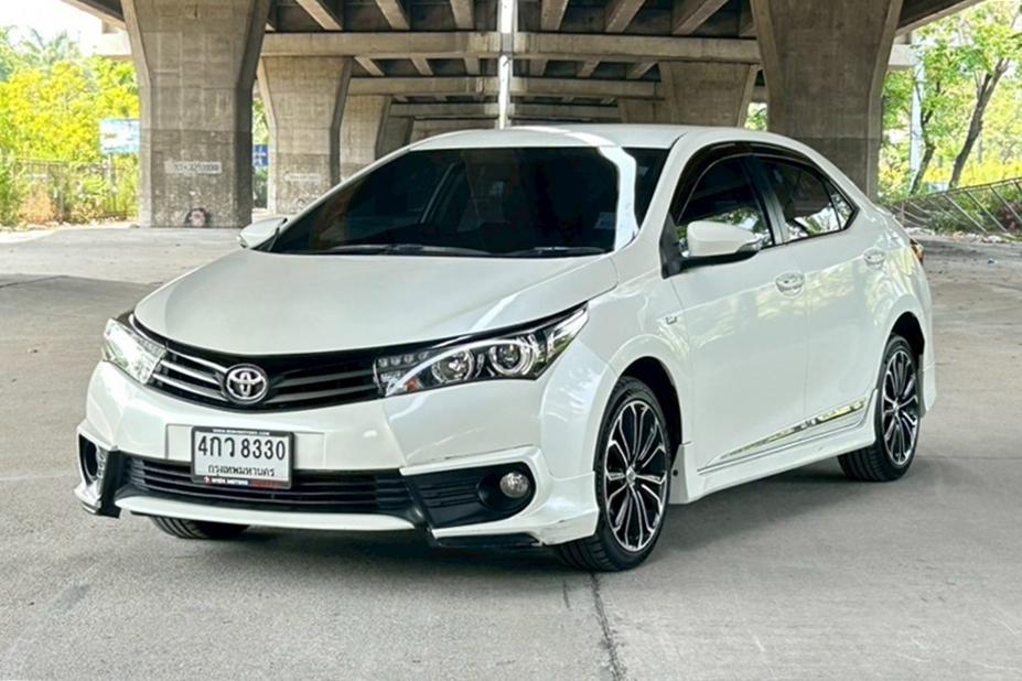 Toyota Altis 1.8 ES Sport AT ปี 2015