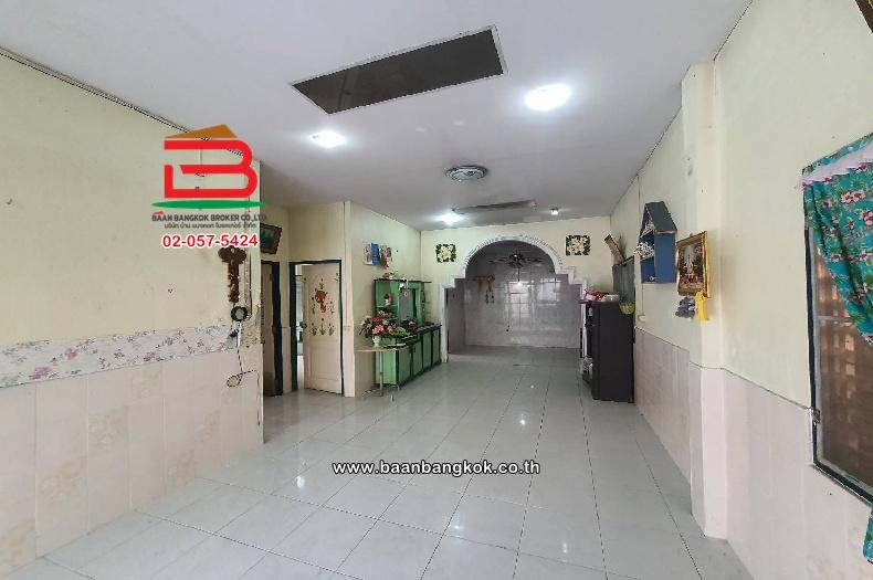 บ้านเดี่ยว หมู่บ้าน ทหารกองหนุน บางชัน เนื้อที่ 45 ตร.ว (ซอยพระยาสุเรนทร์ 28) แขวงบางชัน เขตคลองสามวา กรุงเทพมหานคร