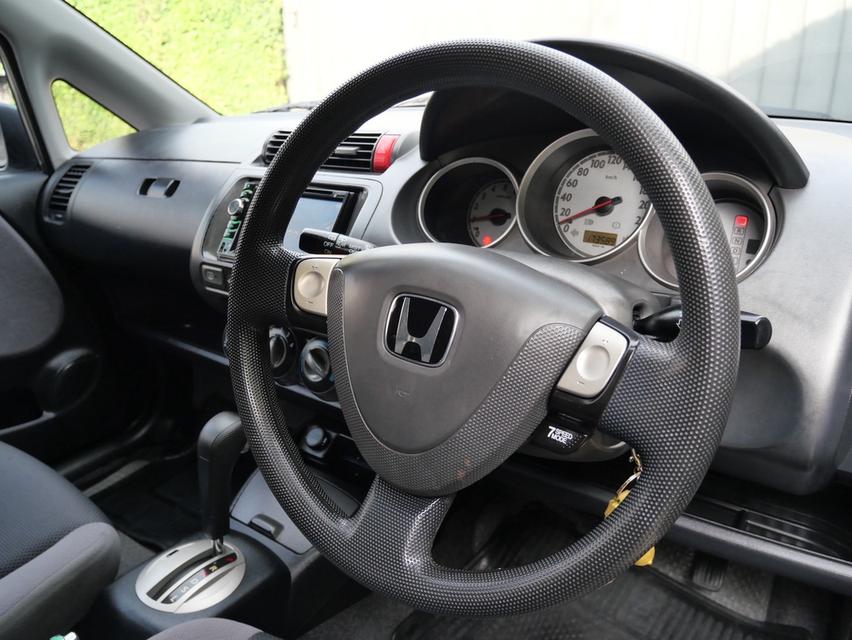 Honda​ Jazz​  GD ปี 2007  รถบ้านตีเทิร์นเข้ามา (ขายเงินสด) 8