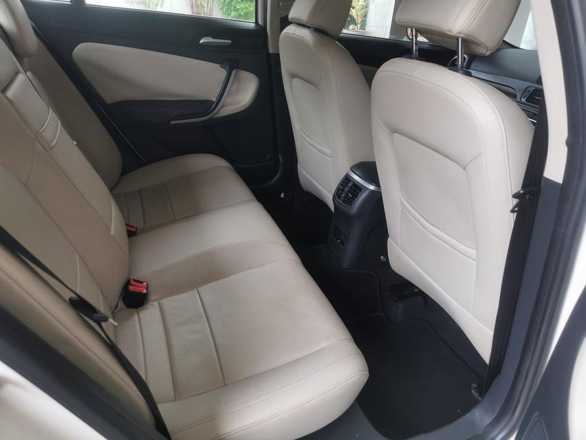 MG6 X 1.8turbo E85 sunroof blacktop  6
