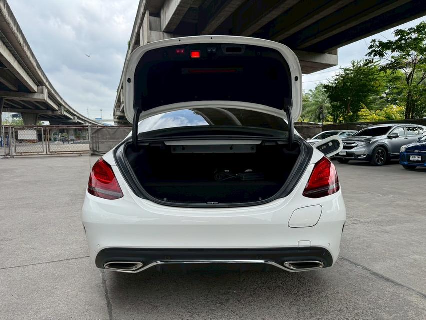 Mercedes-Benz C300e AMG ปี 2020 รูปที่ 11