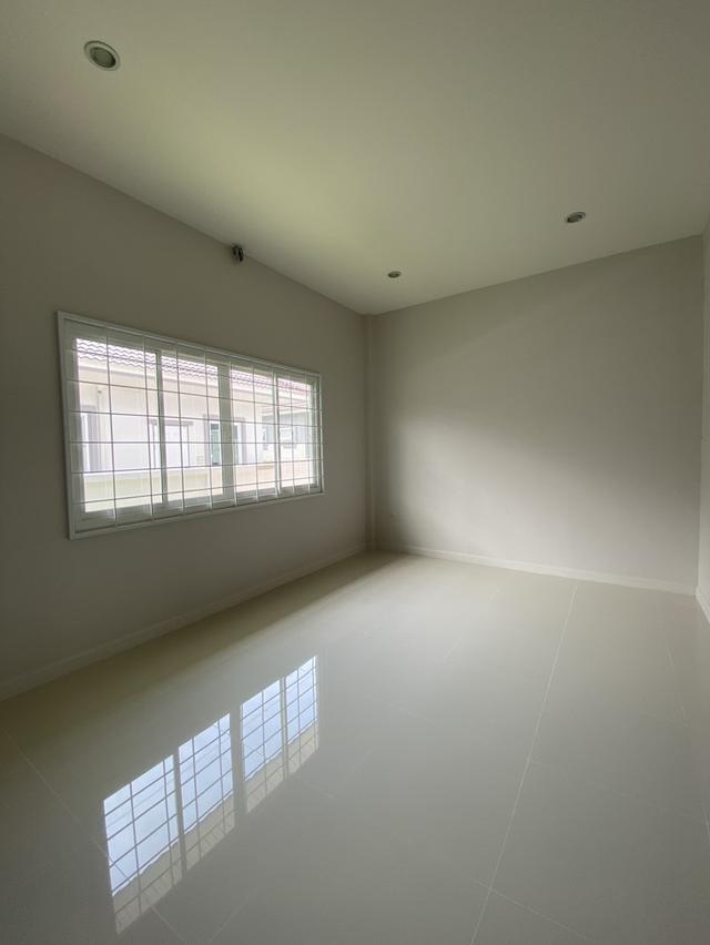 บ้านเดี่ยวคุณภาพ ทำเลศักยภาพ เดินทางสะดวกใกล้ห้างสรรพสินค้า 5