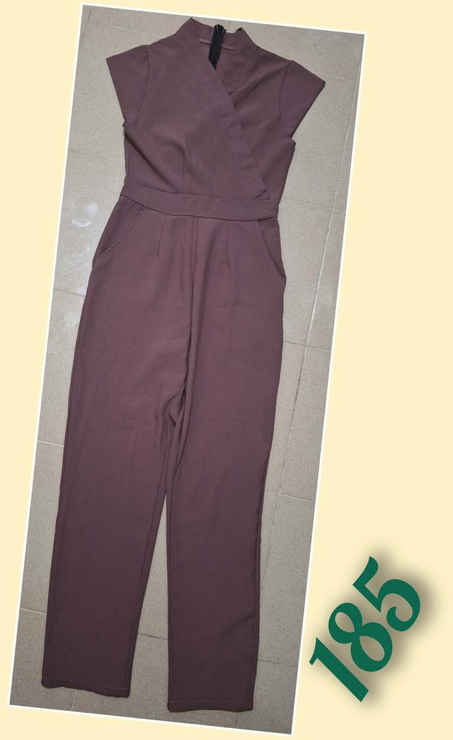 ขายเหมาชุดผู้หญิงมือสอง 9 ตัว ราคาเดียว