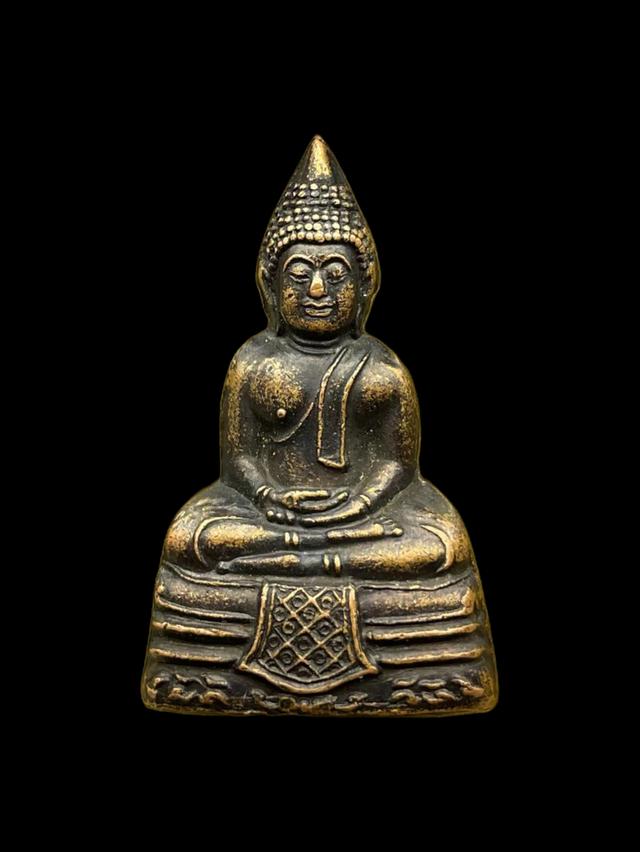 รูปหล่อหลวงพ่อโสธร รุ่นทองประทาน #เนื้อทองแดง No.219641 ปี พ.ศ.2550 ผสมมวลสารทองคำจากองค์หลวงพ่อโสธร#รายละเอียดหลวงพ่อโสธร รุ่นทองประทาน ปี พ.ศ.2550