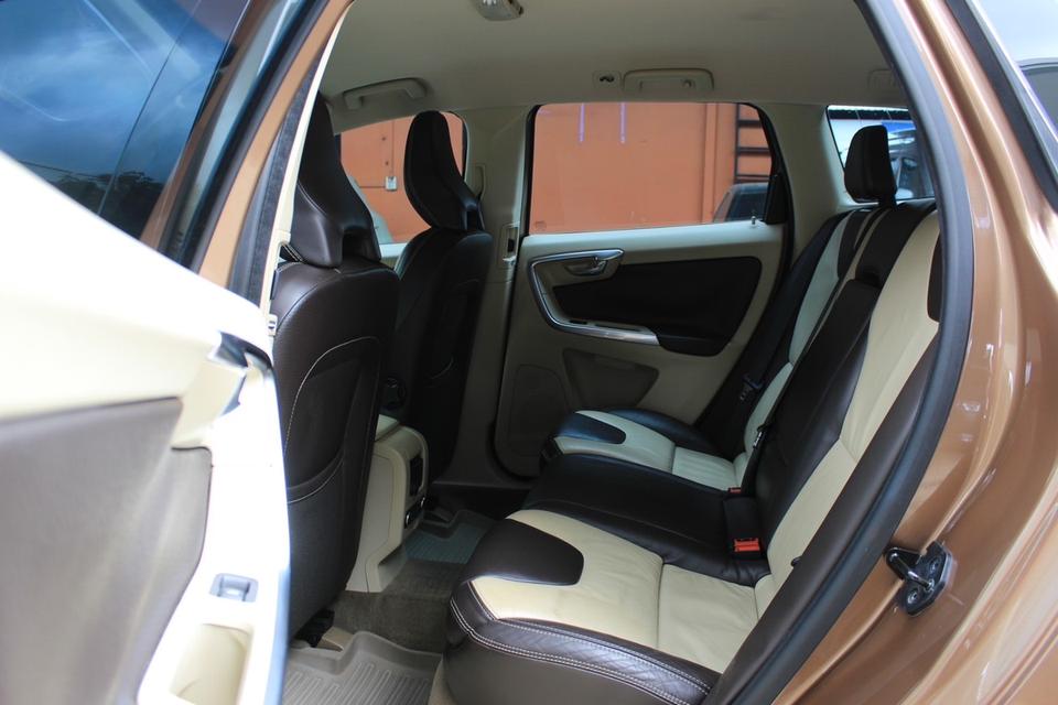 รหัสรถ BM3783 VOLVO XC60 D3 รุ่นTop ดีเซล 2013 14