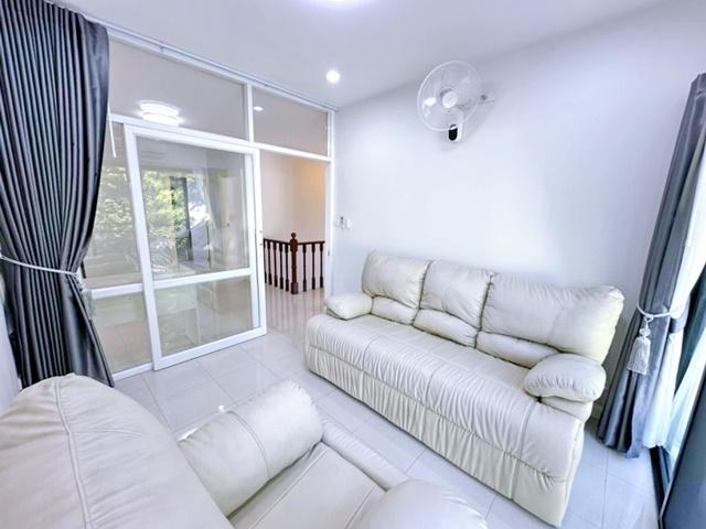 รถไฟฟ้ามีนพัฒนา 2.8 กม. ให้เช่าคฤหาสน์ ลาดกระบัง รามคำแหง160-166 RIS Inter Sch.2.1กม. ร 90ตร.วา 4นอน 4น้ำ สนามบินสุวรรณภ 6