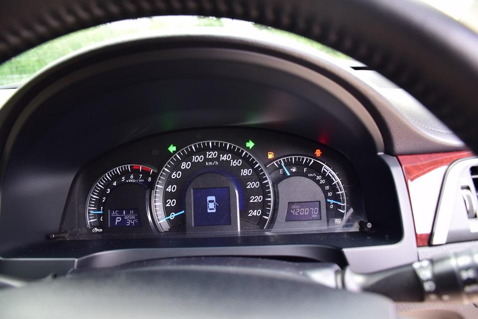 รถฝากขาย 259000 บาท/ ฟรีดาวน์ /TOYOTA CAMRY 2.0G /เบาะหนังแท้ไฟฟ้า คู่หน้า LPG+น้ำมัน 2ระบบ /ออโต้ ครุสคอลโทล แม็ก18 ขับดีช่วงล่างแน่นๆ /โทร0957401229 3