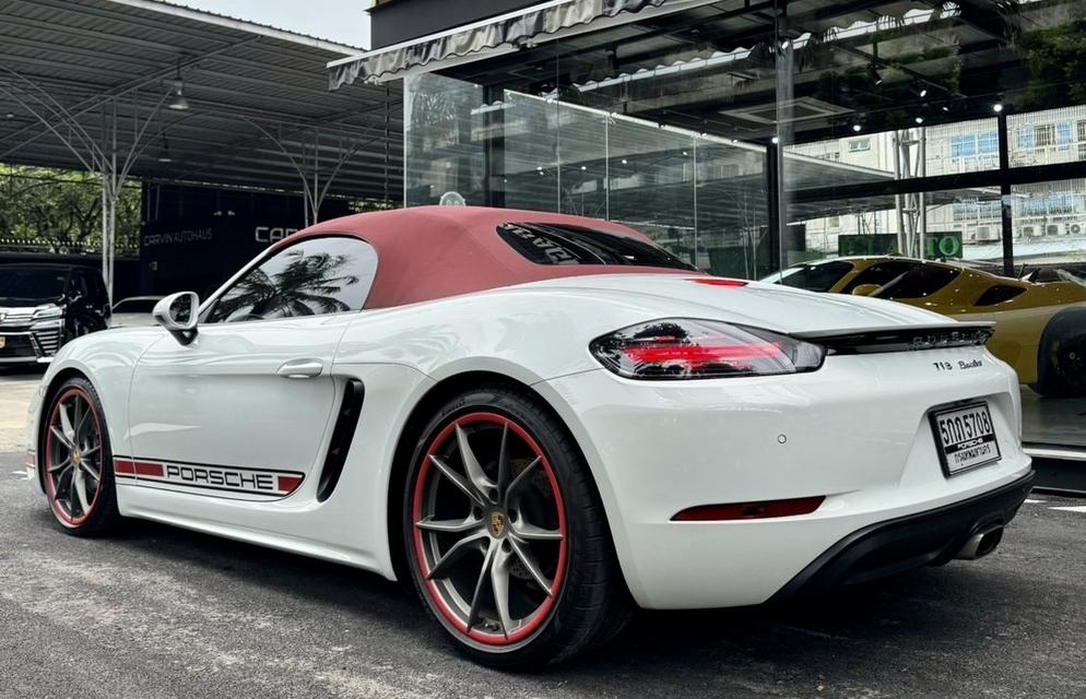 Porsche 718 Boxster