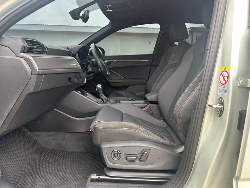 Audi Q3 Sportback 40 TFSI Quattro S-Line Black Edition (MY2022) 2022 จด 2023 14