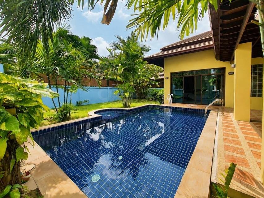 For Sale — Pool Villa at Grand Garden Village, Bang SarayPool villa for sale at Grand Garden Village, Bang Saray.Spacious land plot with swimming pool 1